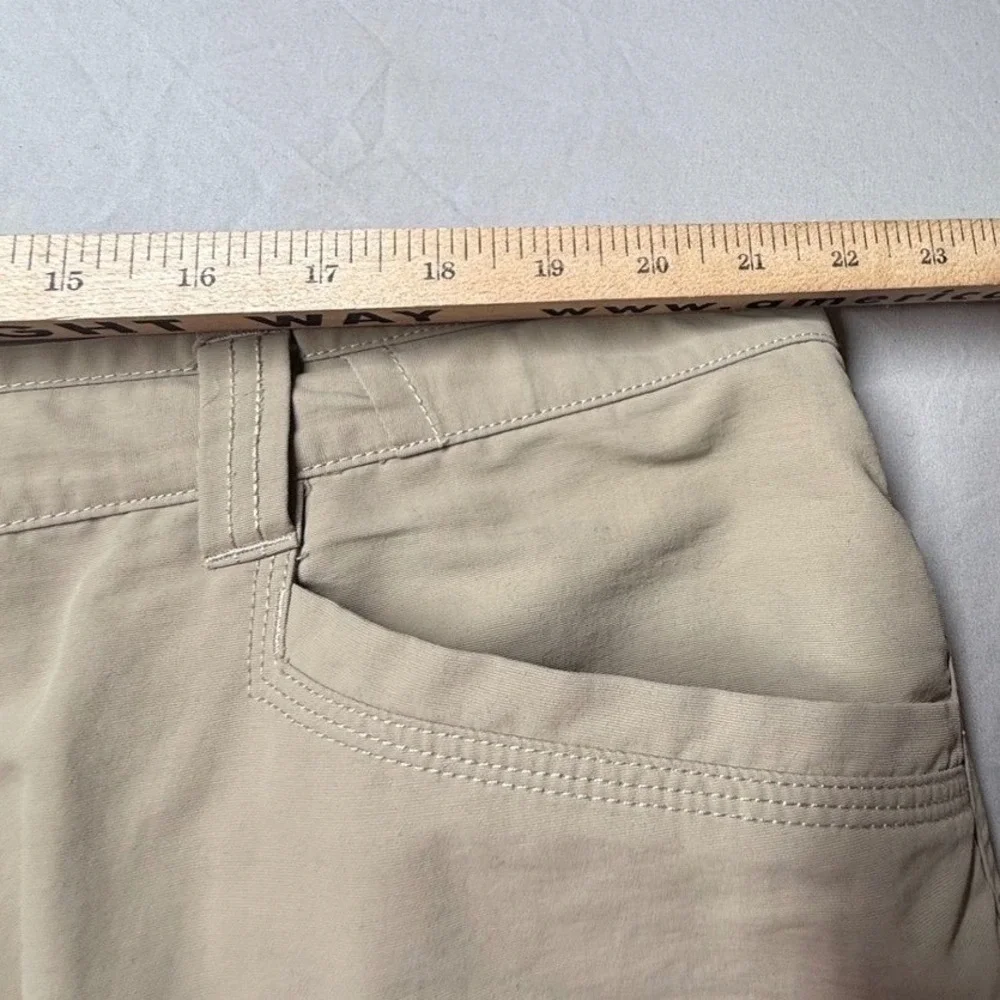 The North Face Cargo Hiking Shorts Mens 36 Tan Khaki Nylon Outdoor Travel